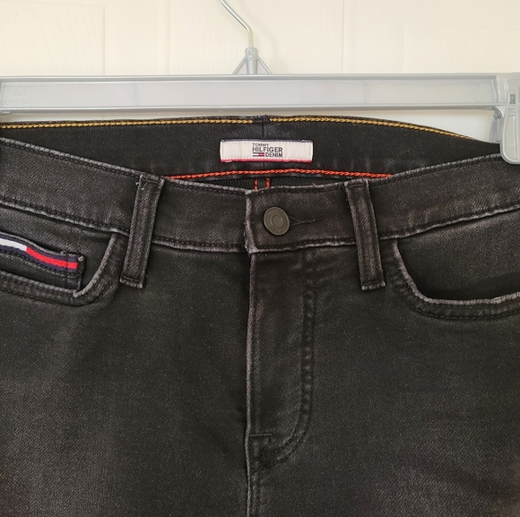 Tommy Hilfiger Denim Skinny Jean Leggings. Black. 4 - Picture 4 of 6